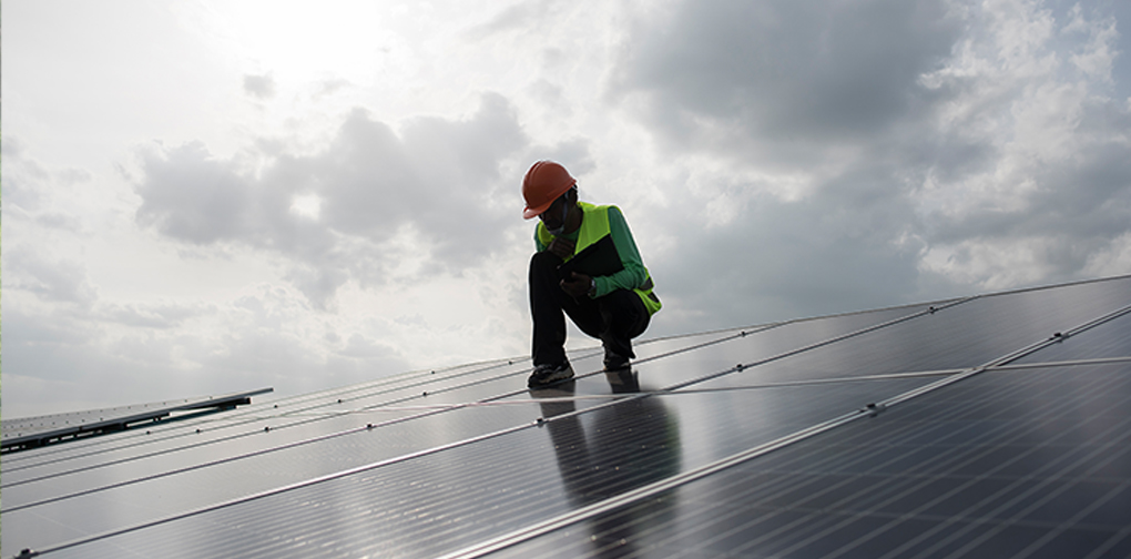 How Microinverters Help in Shaded or Complex Roofs
